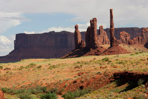 monument valley<br>NIKON D200, 95 mm, 100 ISO,  1/320 sec,  f : 8 
